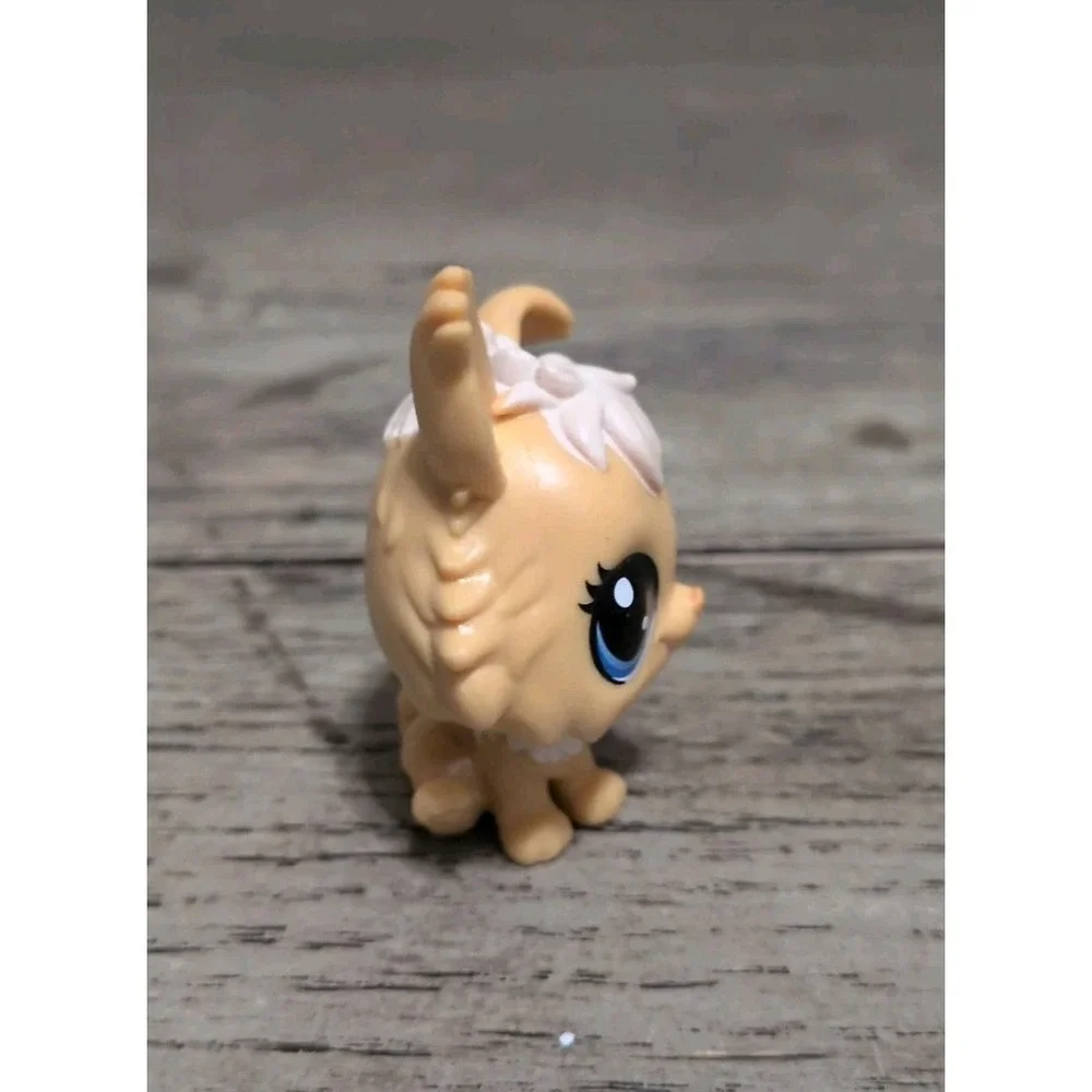 LPS Littlest Pet Shop #3-159 Angora Bunny Rabbit Tan Blonde Blue Eyes